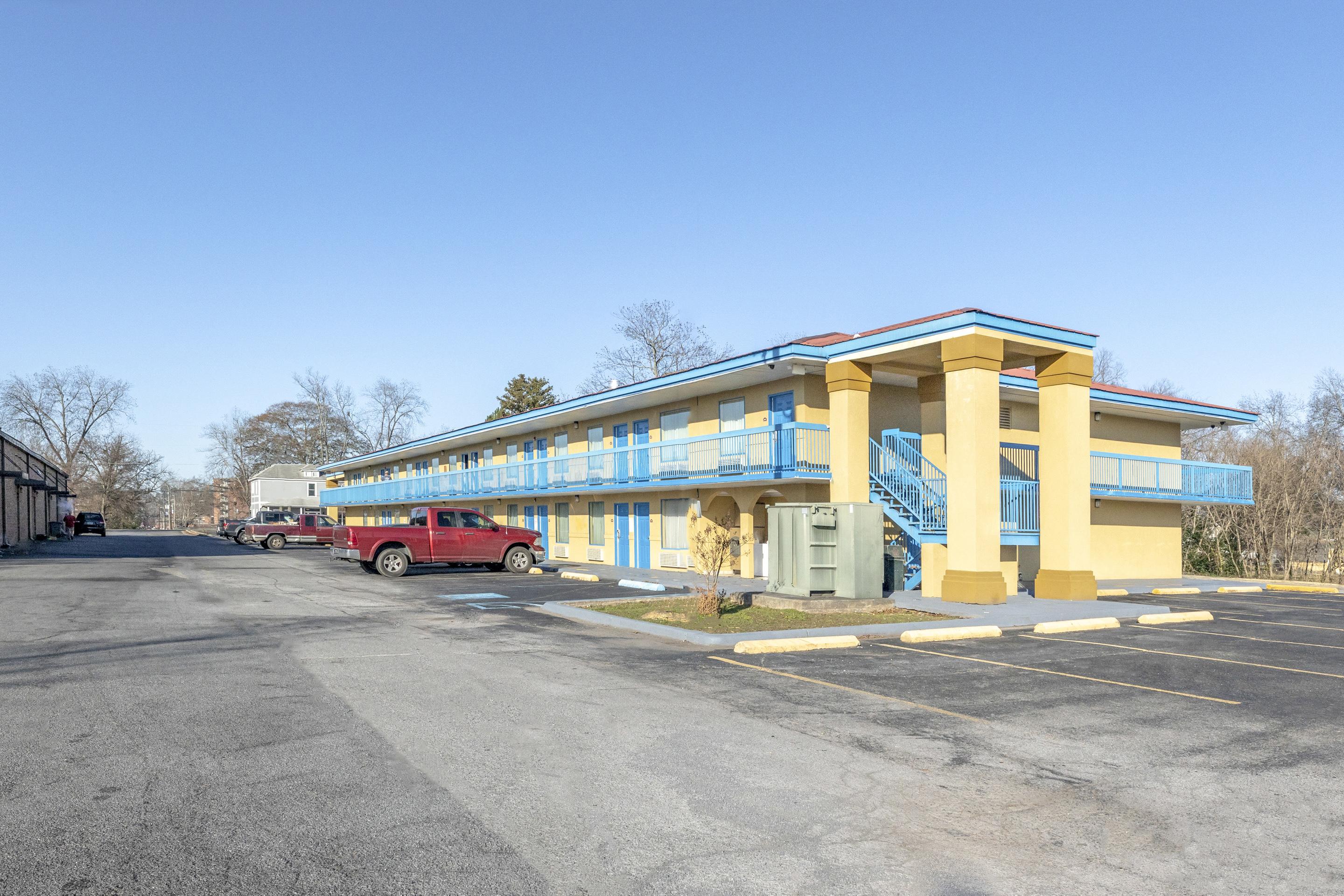 Oyo Hotel Rome Ga Historic District 外观 照片