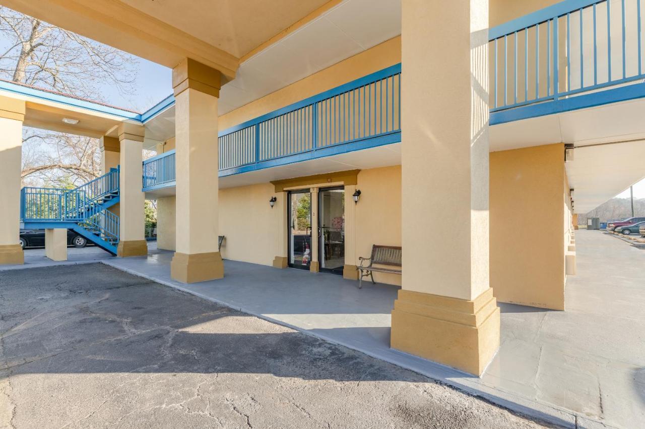 Oyo Hotel Rome Ga Historic District 外观 照片
